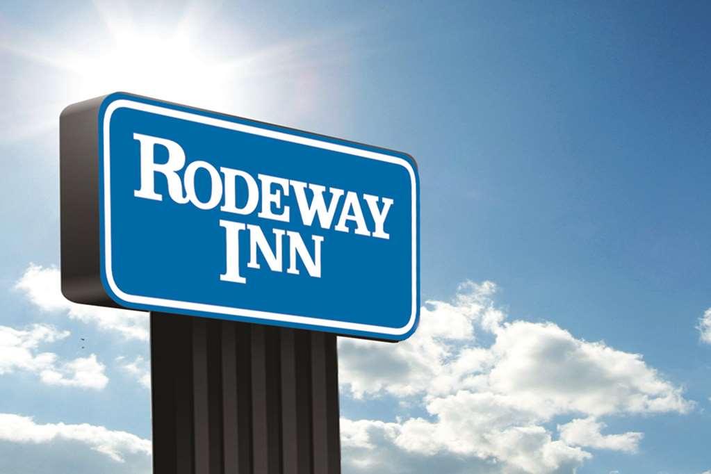 Rodeway Inn Lumberton Eksteriør billede