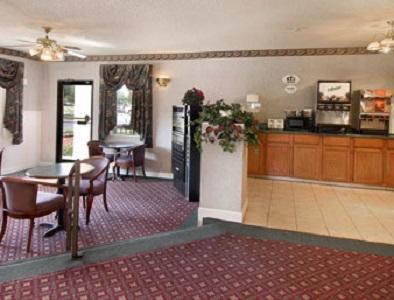 Rodeway Inn Lumberton Interiør billede