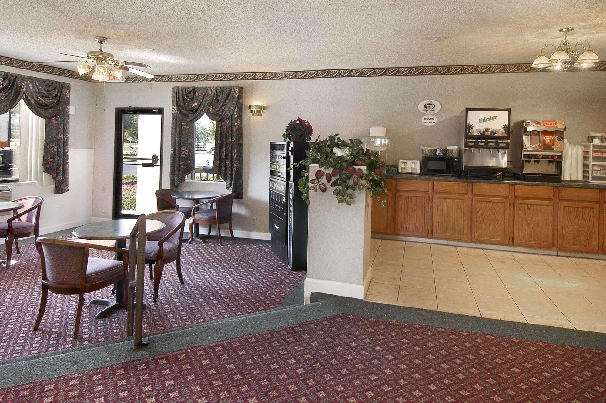 Rodeway Inn Lumberton Eksteriør billede
